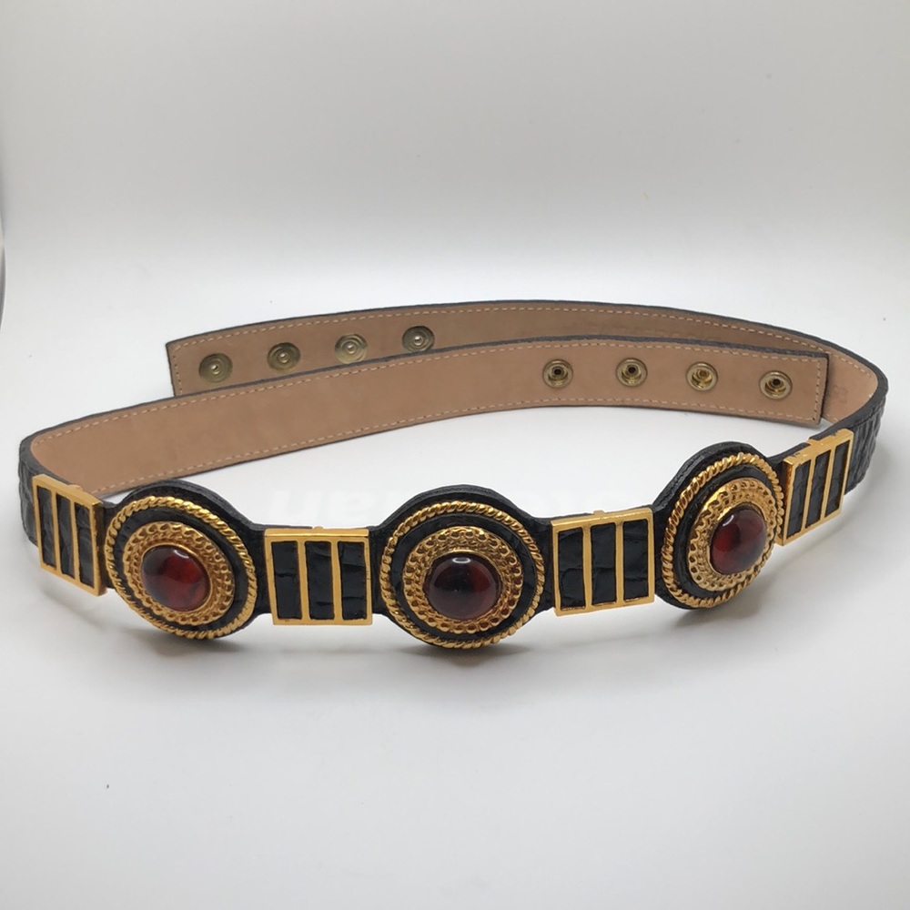 Leatherock Inc San Diego USA Genuine Leather  9193 Concho Belt Size M, 1”wide